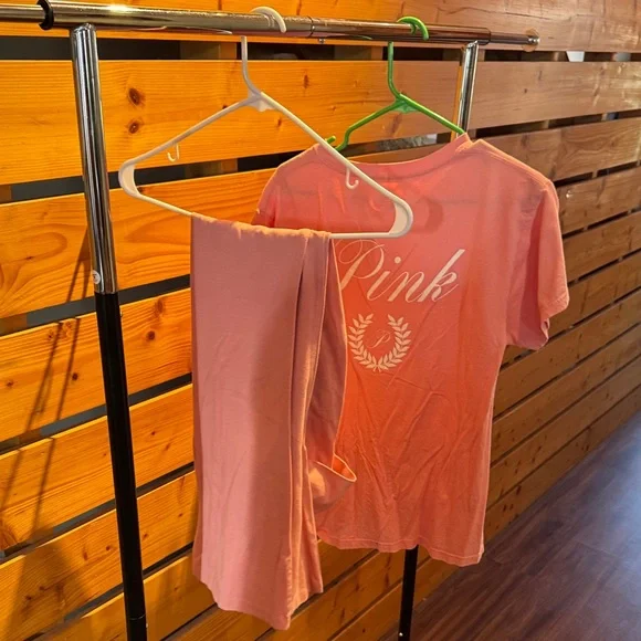 PINK T-Shirt and Fold over Yoga Pants Set - Picture 4 of 4